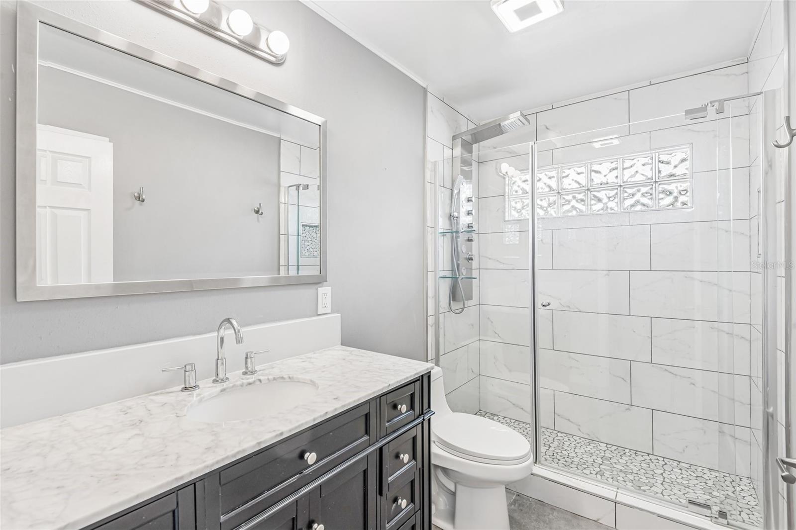 929 W BEACON AVE, TAMPA, FL, 33603