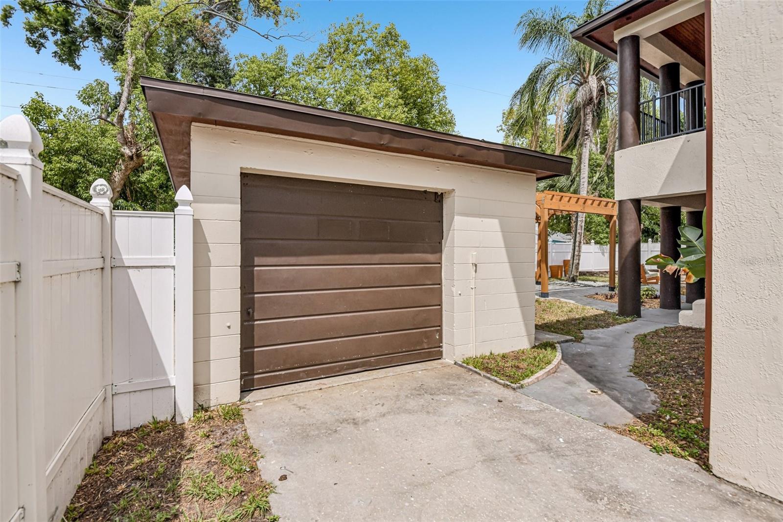 929 W BEACON AVE, TAMPA, FL, 33603