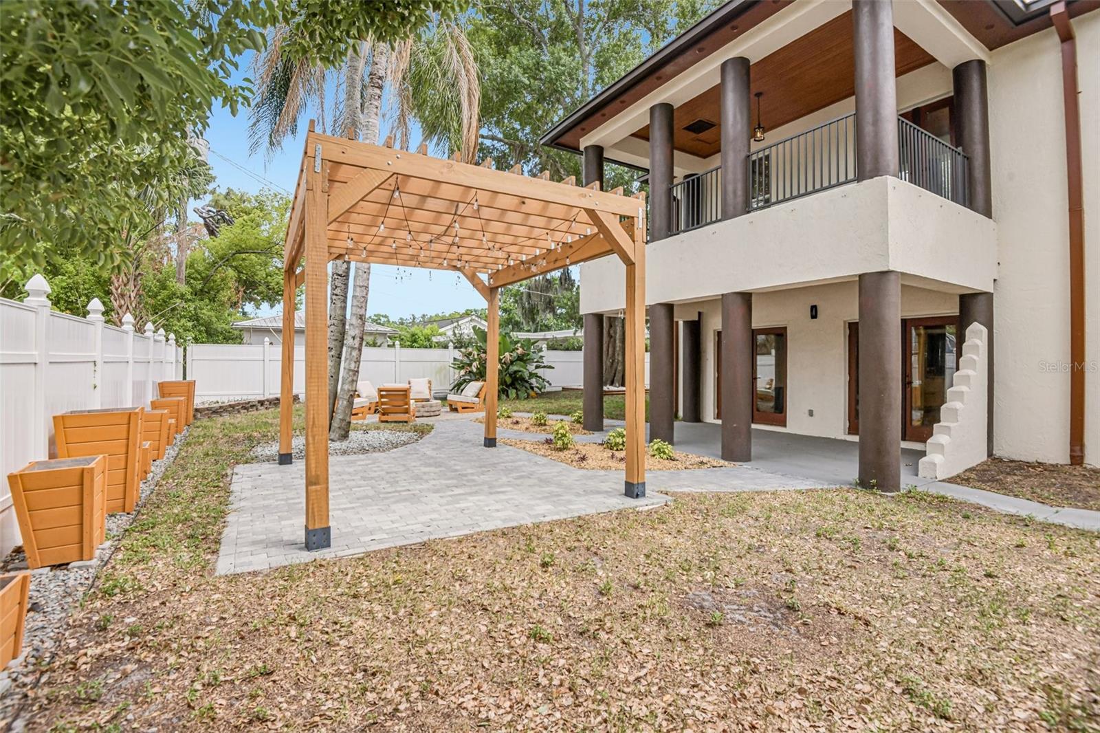 929 W BEACON AVE, TAMPA, FL, 33603