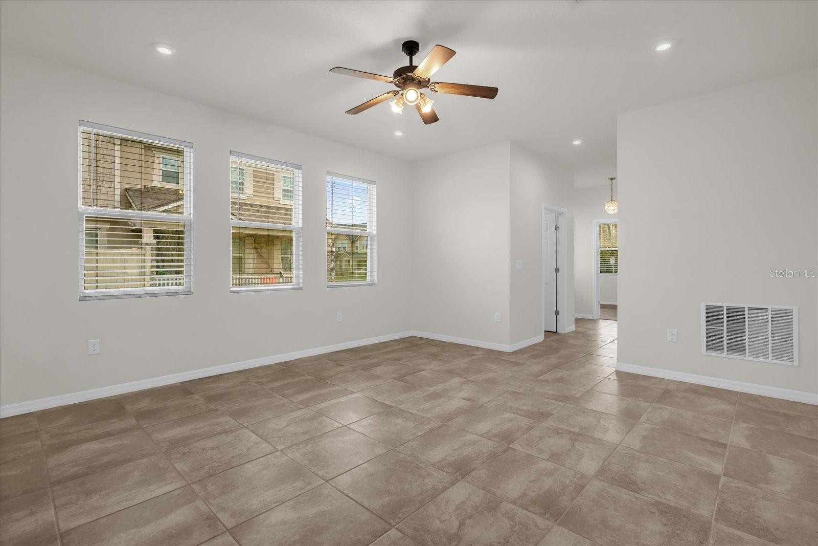 2444 VARENNA LOOP, KISSIMMEE, FL, 34741