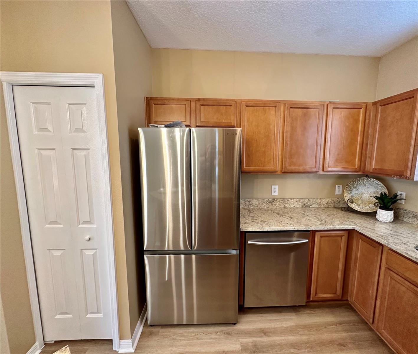 12276 COUNTRY WHITE CIR, TAMPA, FL, 33635