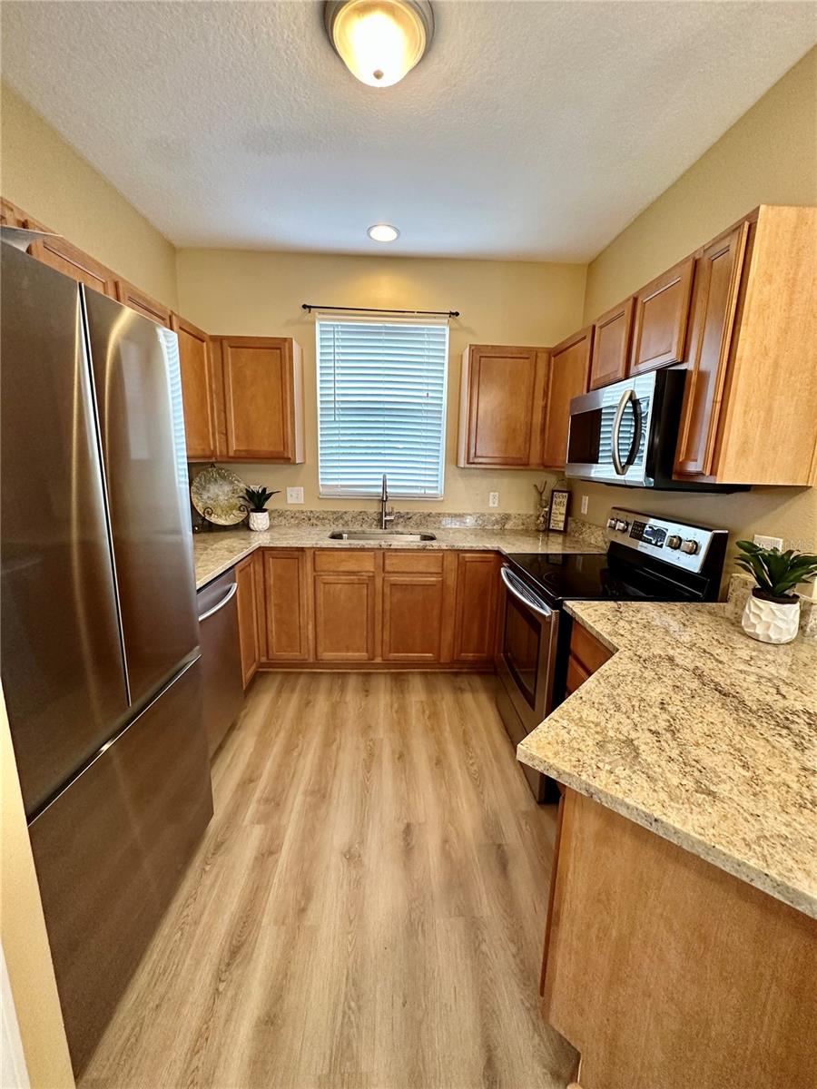 12276 COUNTRY WHITE CIR, TAMPA, FL, 33635