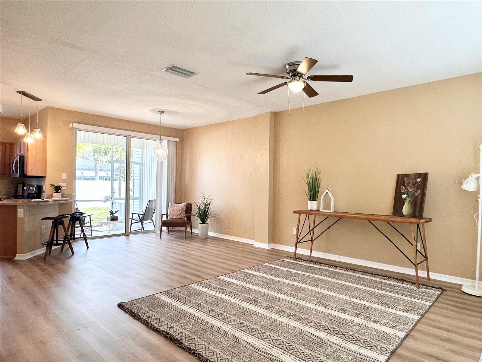 12276 COUNTRY WHITE CIR, TAMPA, FL, 33635