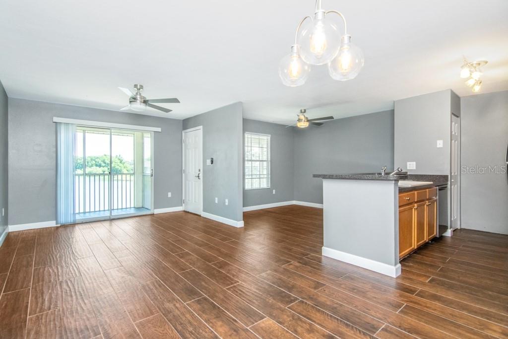 214 LAKE PARSONS GRN #208, BRANDON, FL, 33511