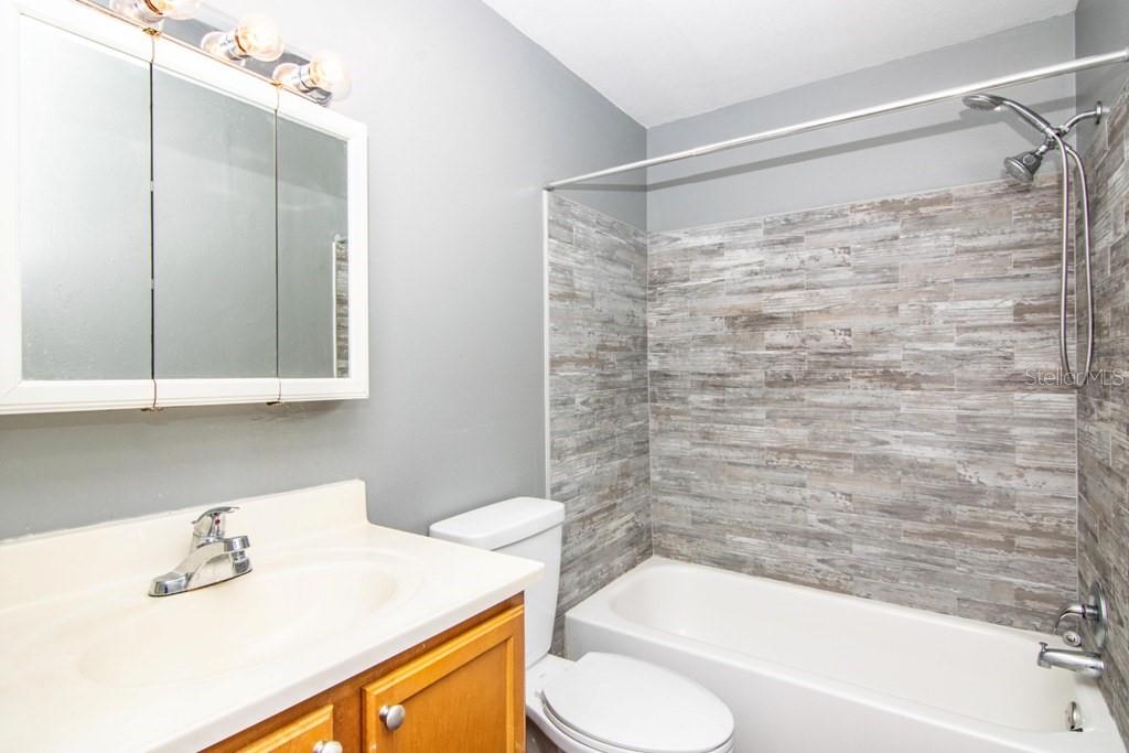 214 LAKE PARSONS GRN #208, BRANDON, FL, 33511