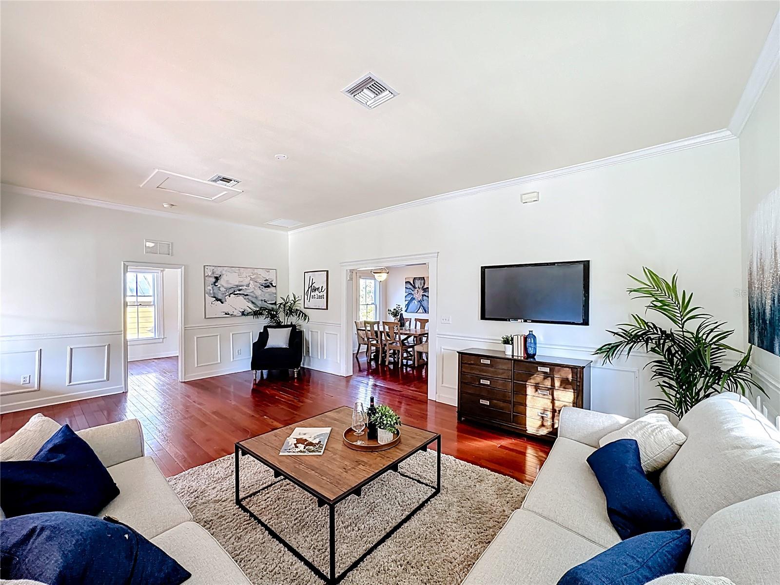 1148 N GRANDVIEW ST, MOUNT DORA, FL, 32757