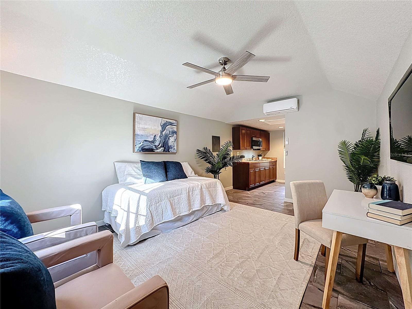 1148 N GRANDVIEW ST, MOUNT DORA, FL, 32757