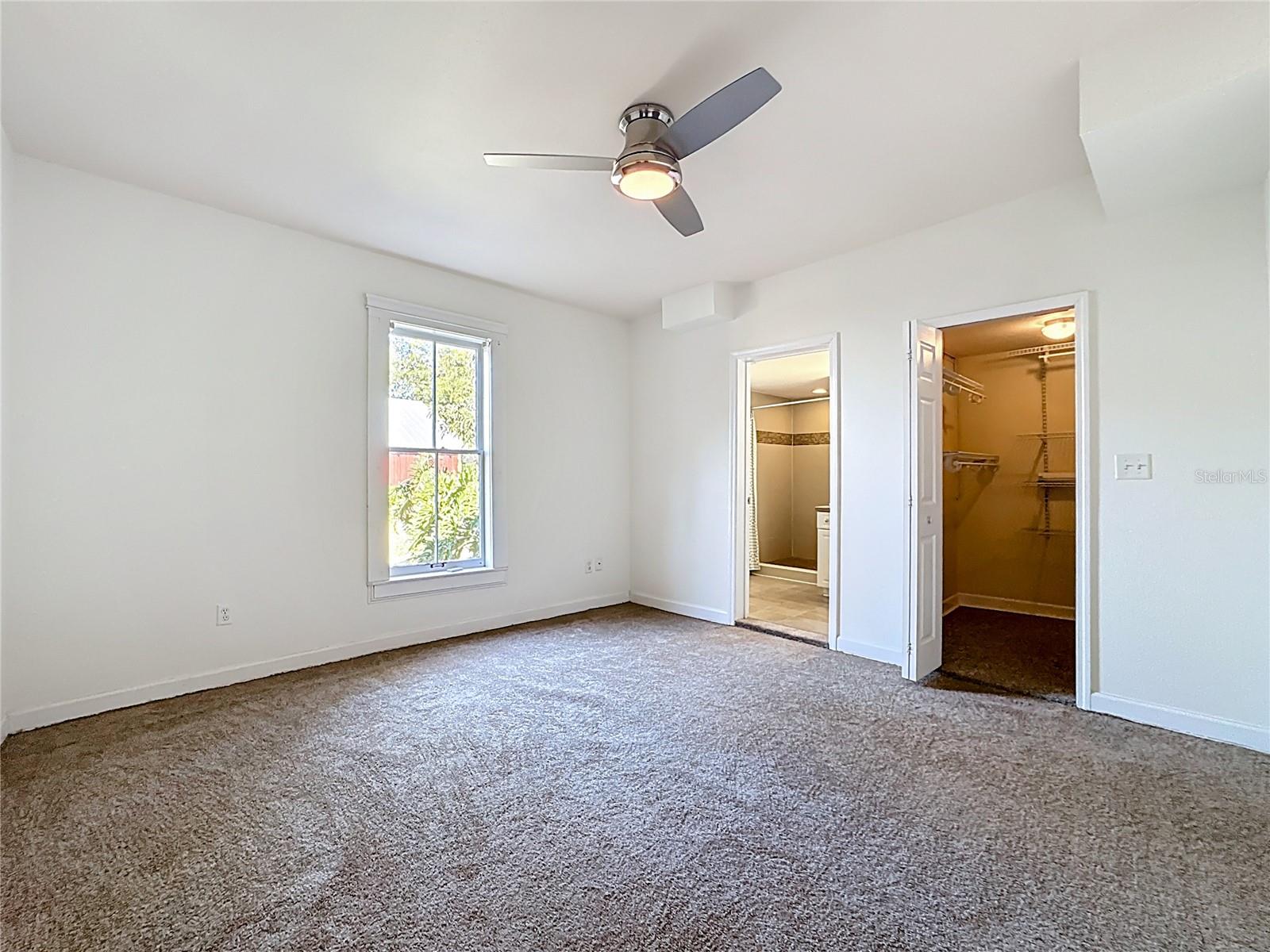 1148 N GRANDVIEW ST, MOUNT DORA, FL, 32757
