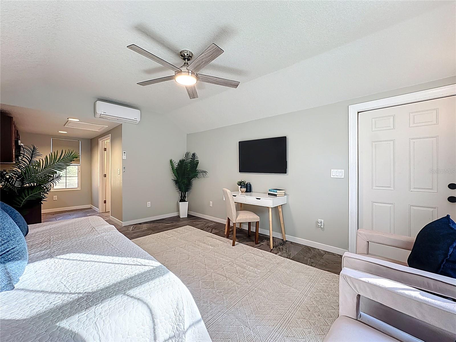 1148 N GRANDVIEW ST, MOUNT DORA, FL, 32757