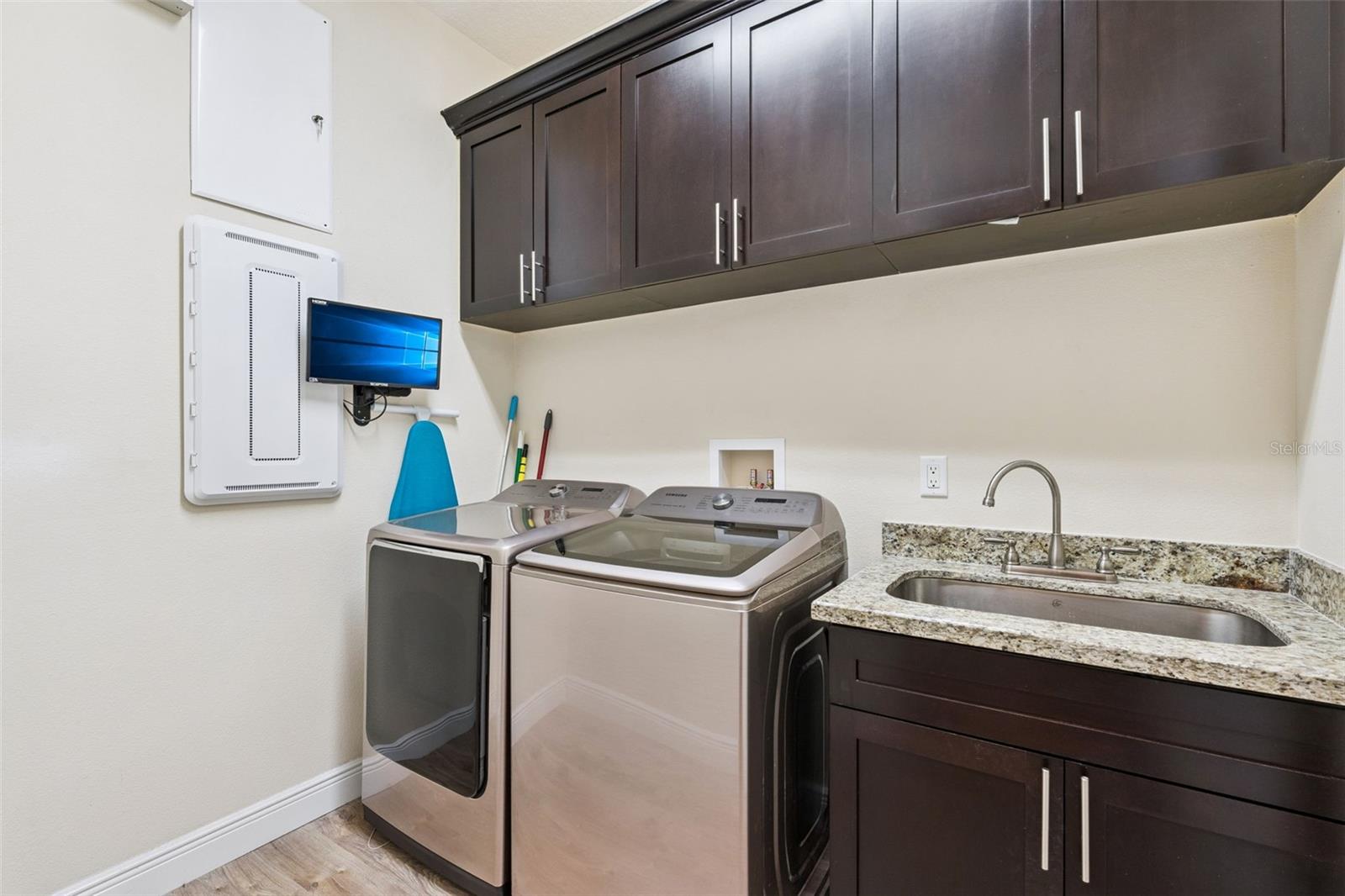 1837 MOORINGS CT, CLERMONT, FL, 34711
