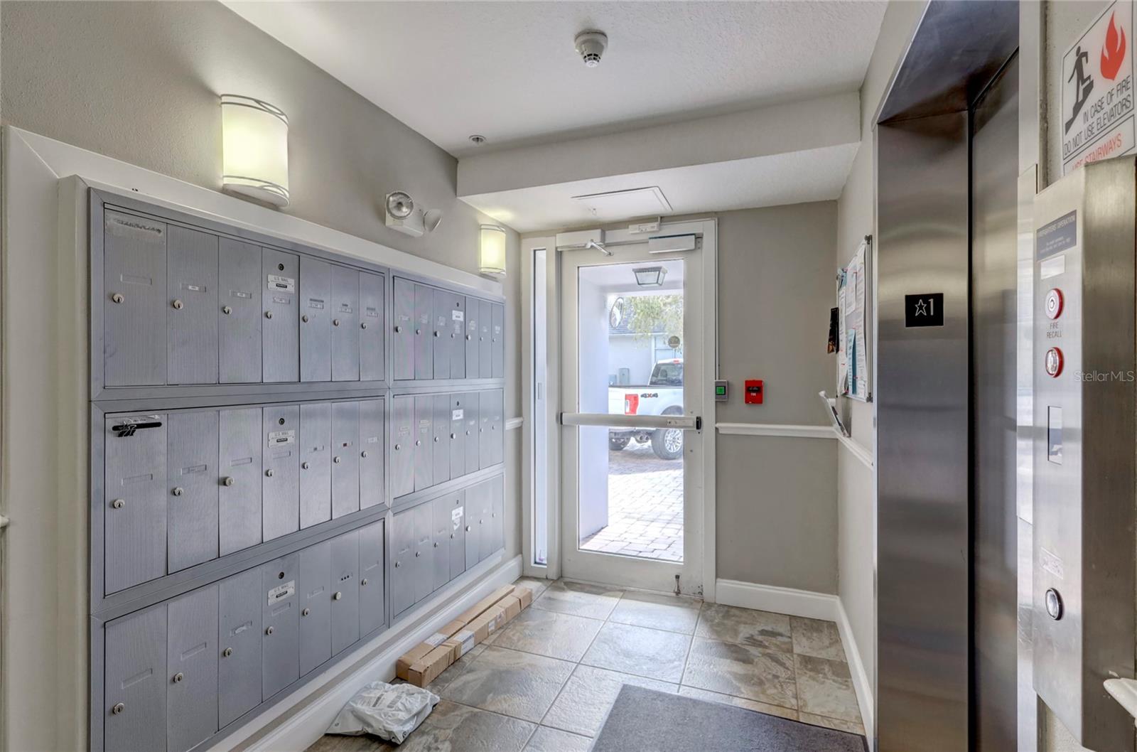 210 5TH AVE S #107, ST PETERSBURG, FL, 33701