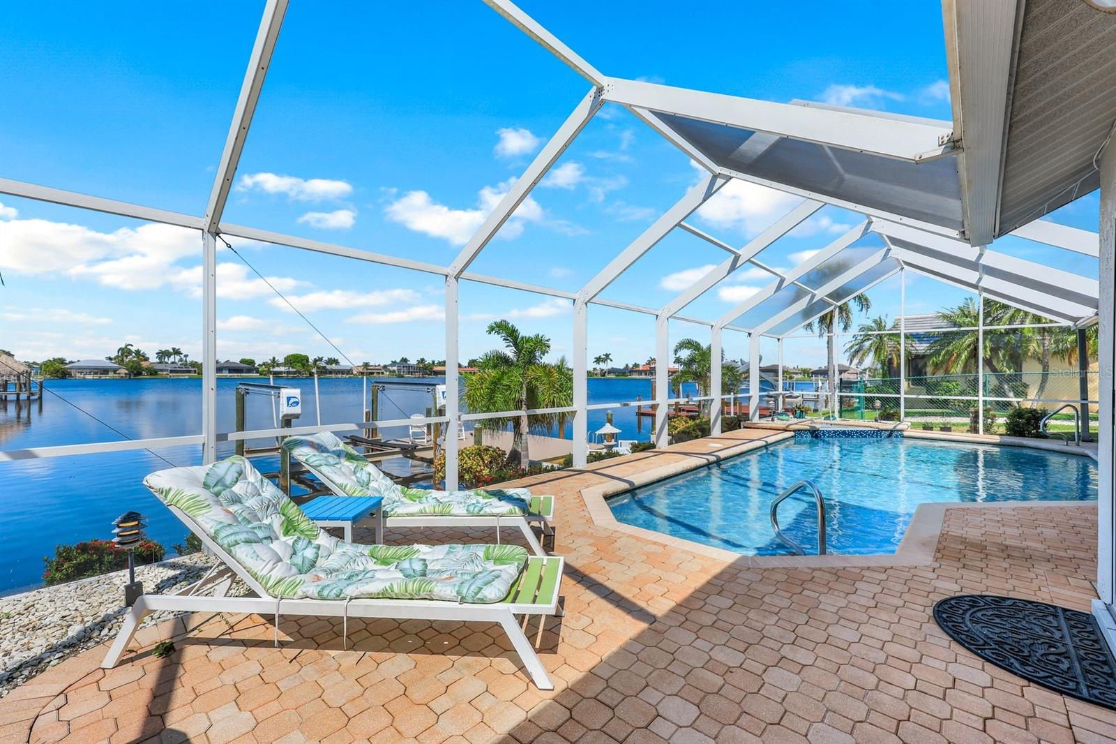 719 EL DORADO PKWY W, CAPE CORAL, FL, 33914