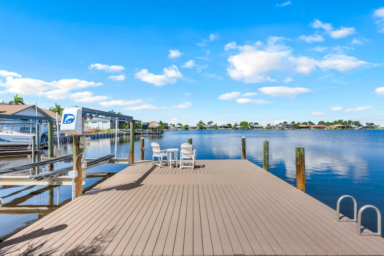 719 EL DORADO PKWY W, CAPE CORAL, FL, 33914