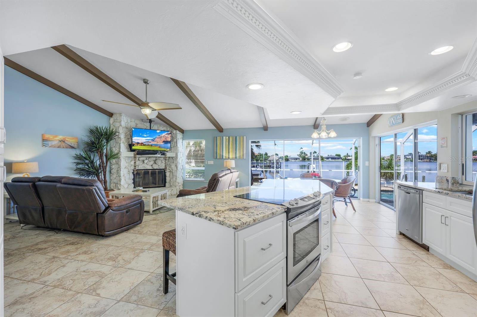 719 EL DORADO PKWY W, CAPE CORAL, FL, 33914