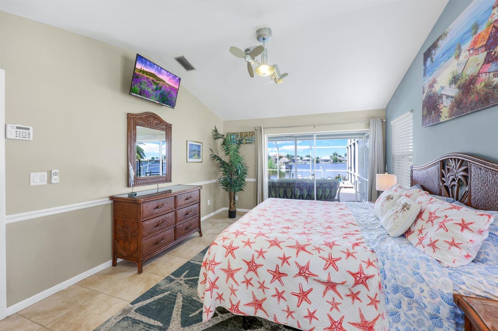719 EL DORADO PKWY W, CAPE CORAL, FL, 33914