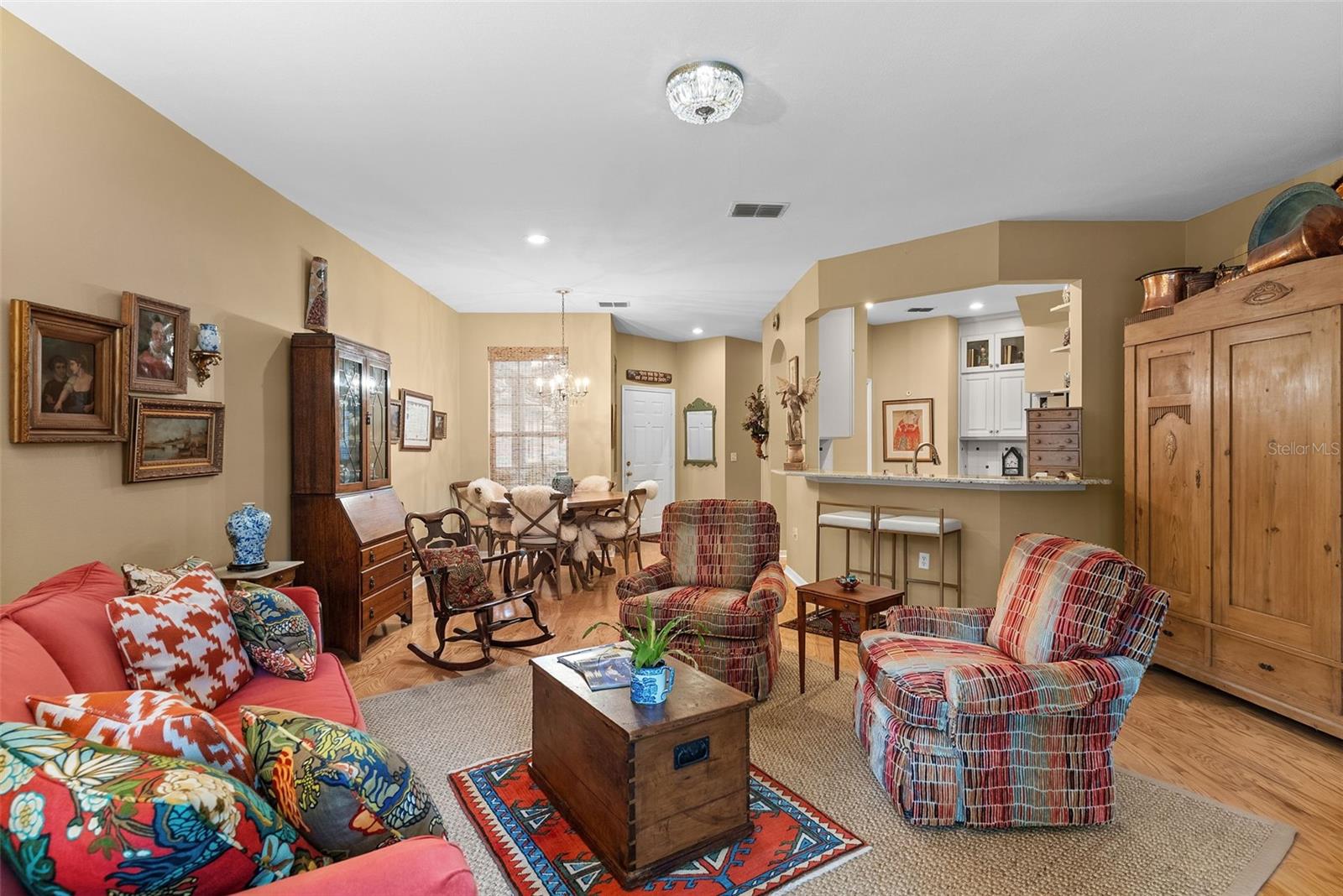 564 GRASSLANDS VILLAGE CIR, LAKELAND, FL, 33803