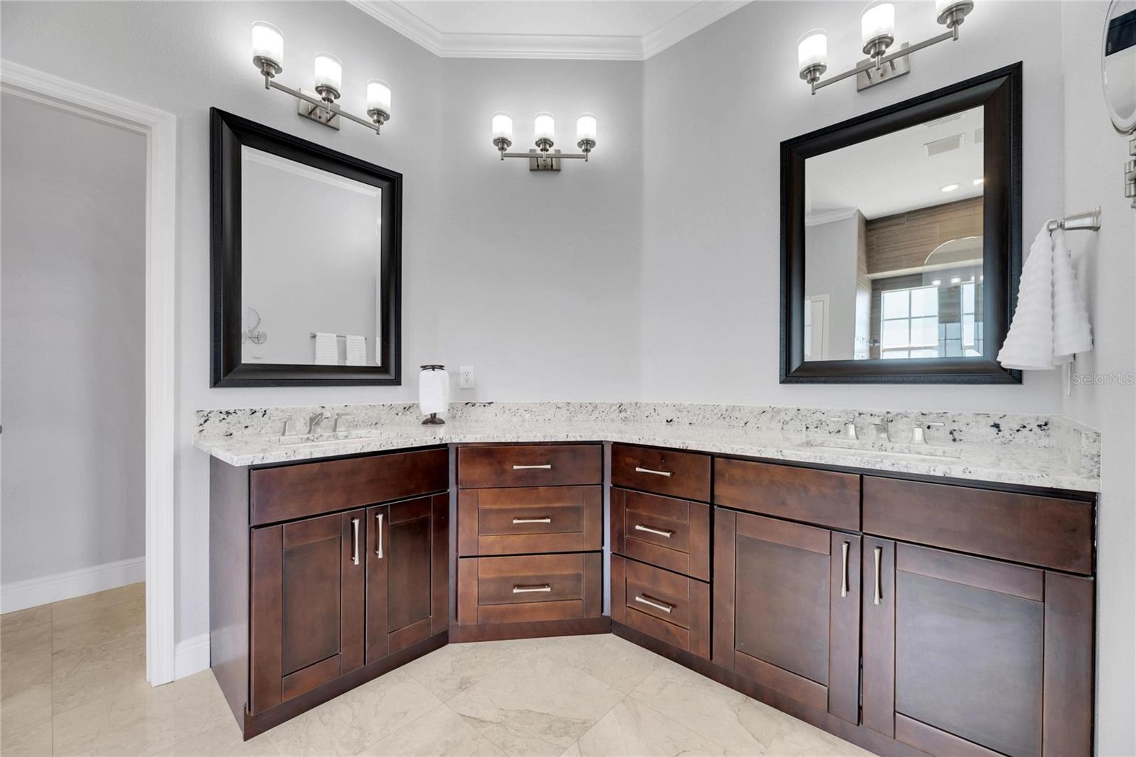 611 MIRABAY BLVD, APOLLO BEACH, FL, 33572