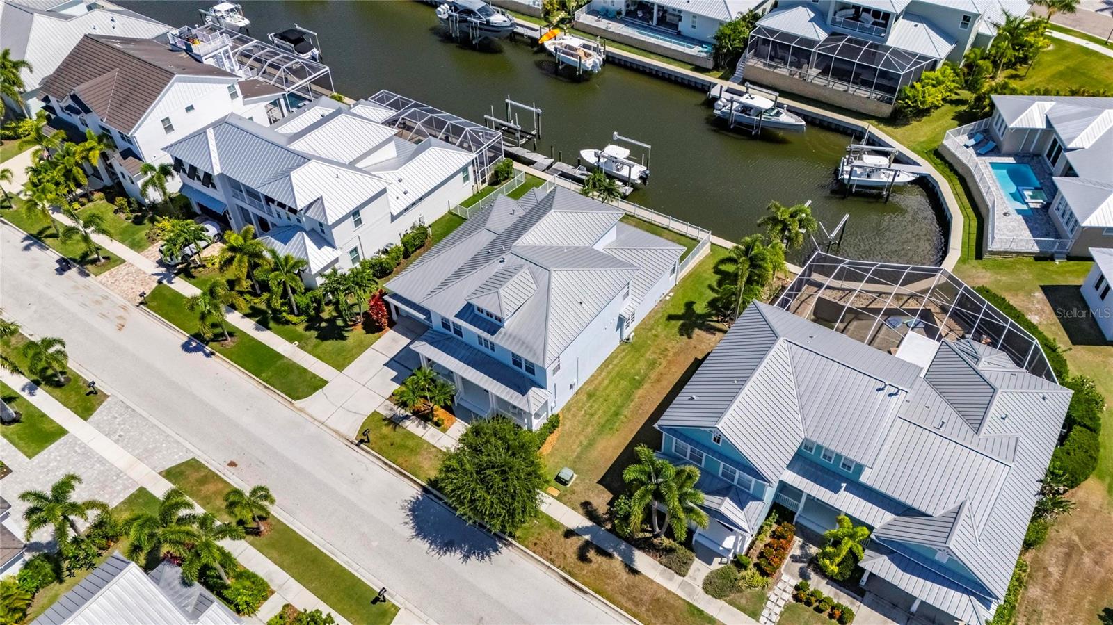 611 MIRABAY BLVD, APOLLO BEACH, FL, 33572