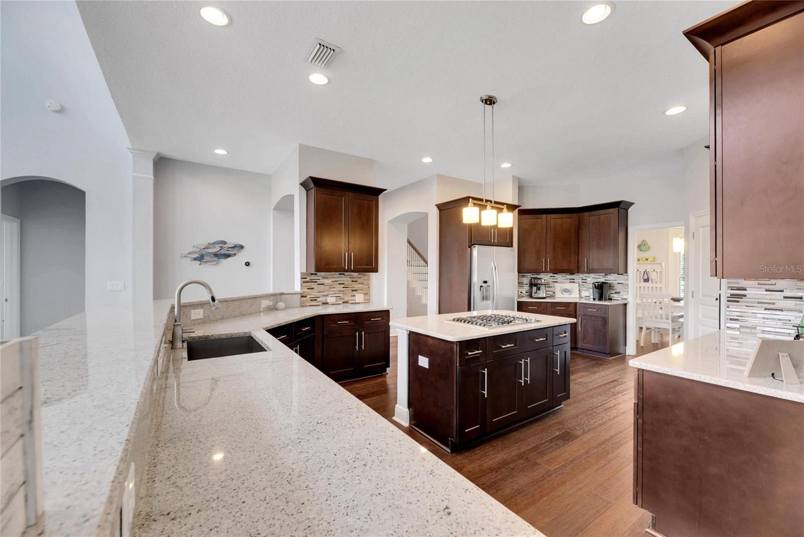 611 MIRABAY BLVD, APOLLO BEACH, FL, 33572
