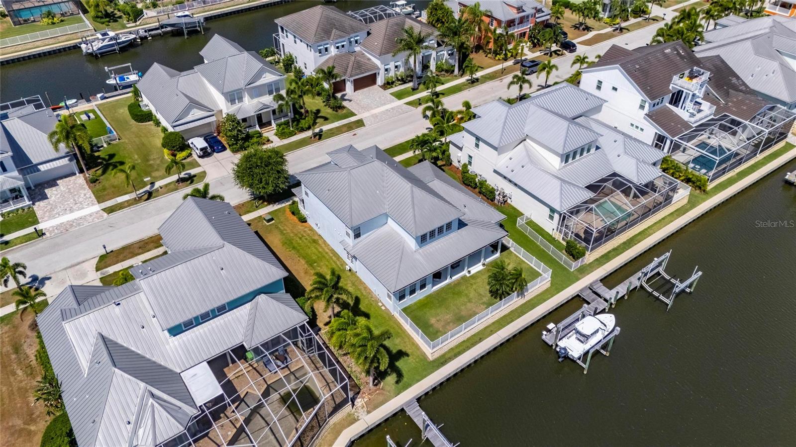 611 MIRABAY BLVD, APOLLO BEACH, FL, 33572