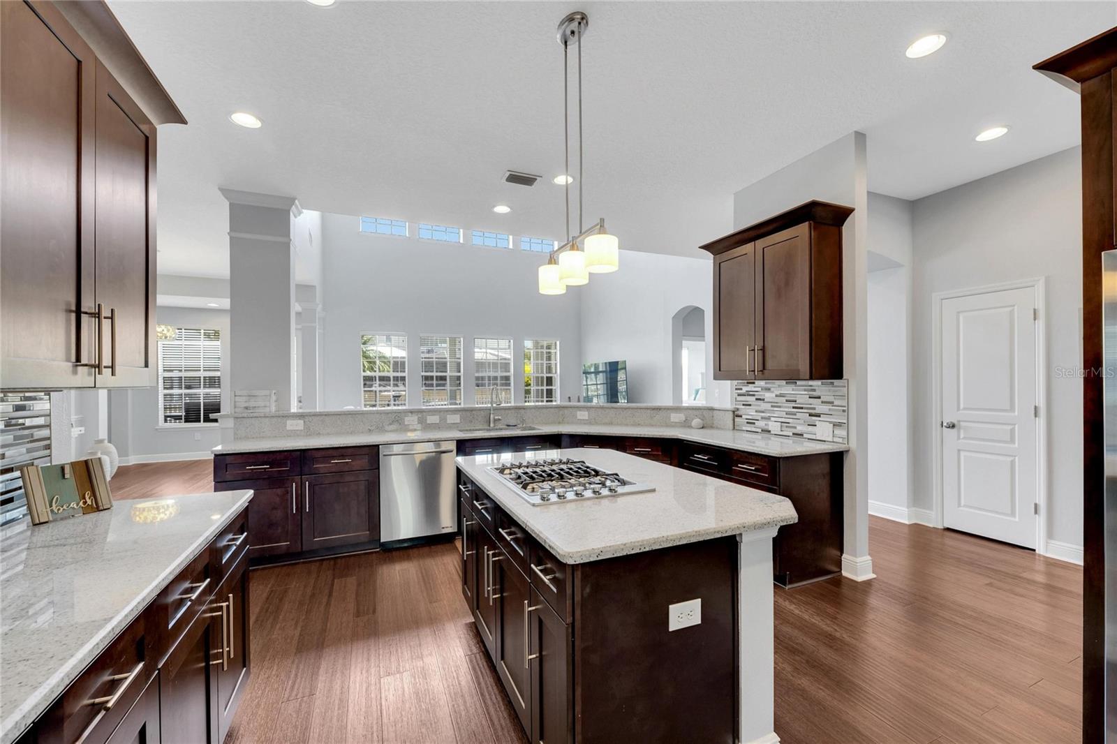 611 MIRABAY BLVD, APOLLO BEACH, FL, 33572