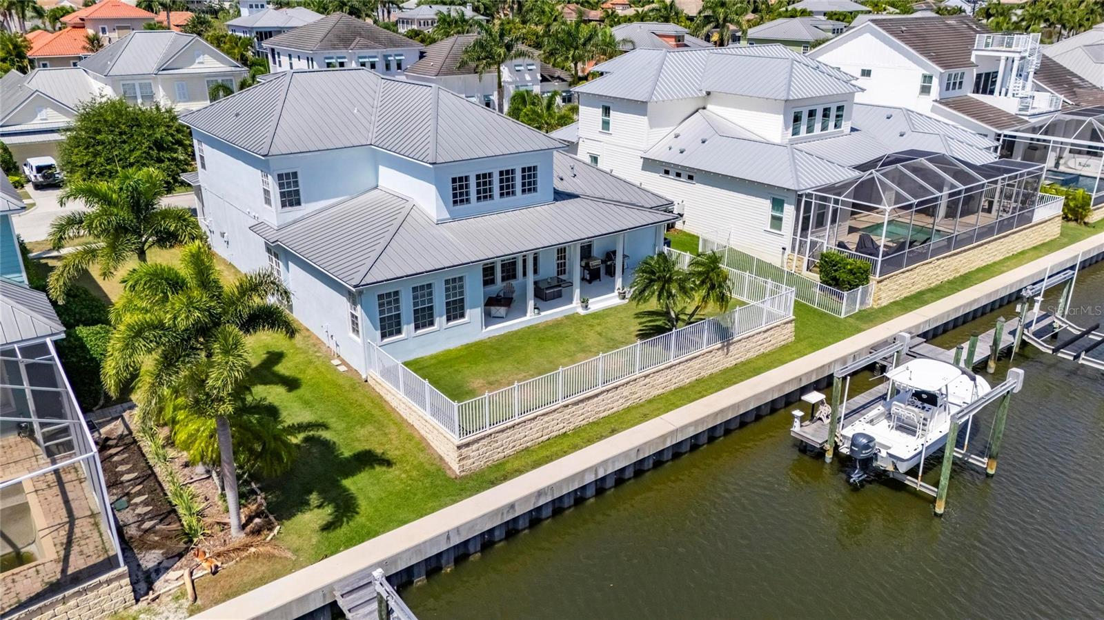 611 MIRABAY BLVD, APOLLO BEACH, FL, 33572