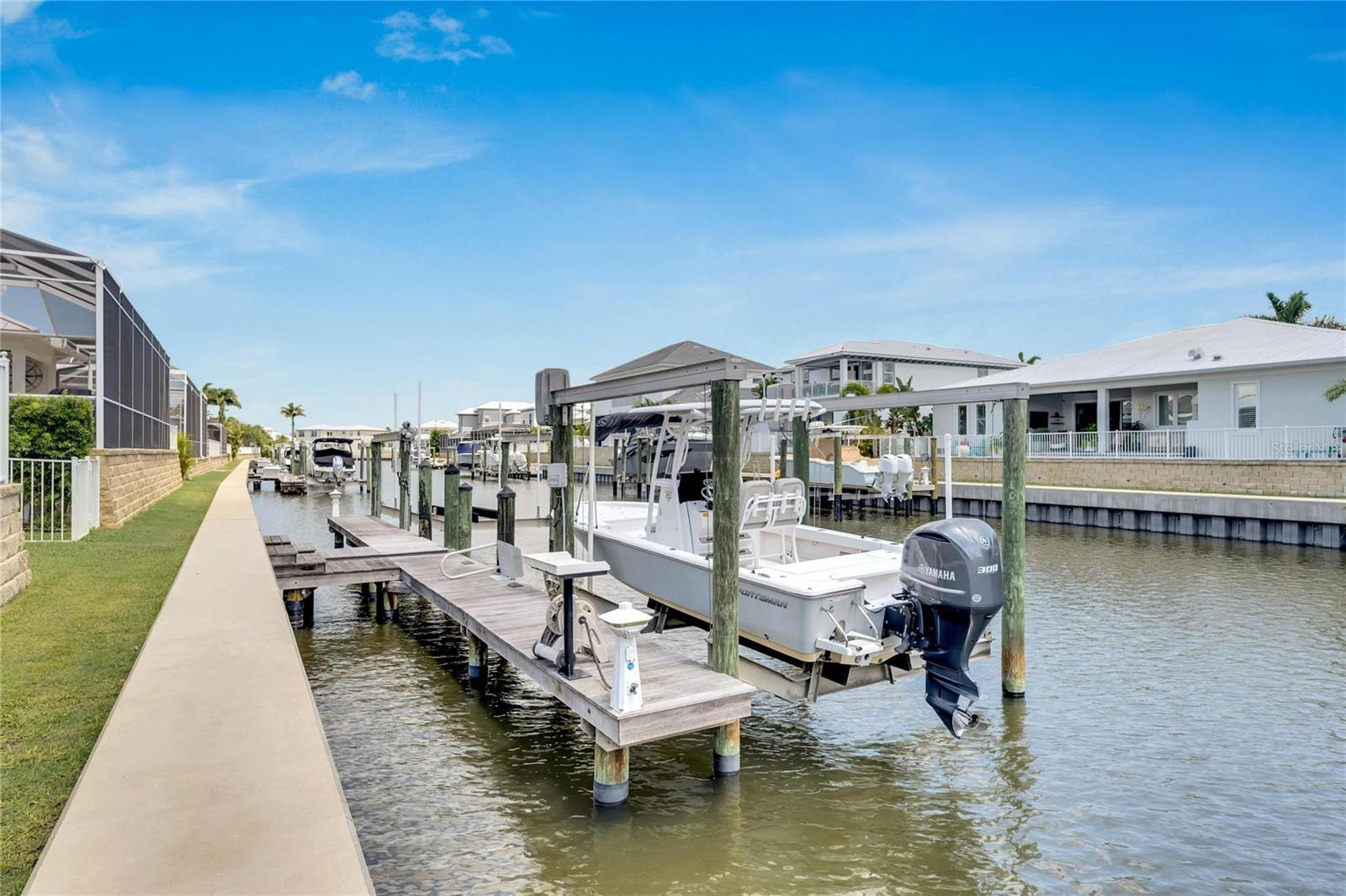 611 MIRABAY BLVD, APOLLO BEACH, FL, 33572