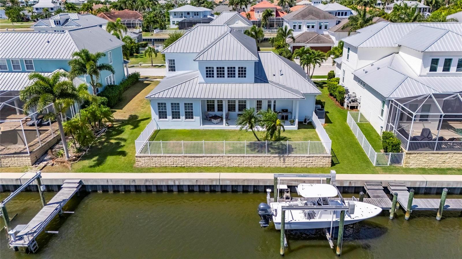 611 MIRABAY BLVD, APOLLO BEACH, FL, 33572