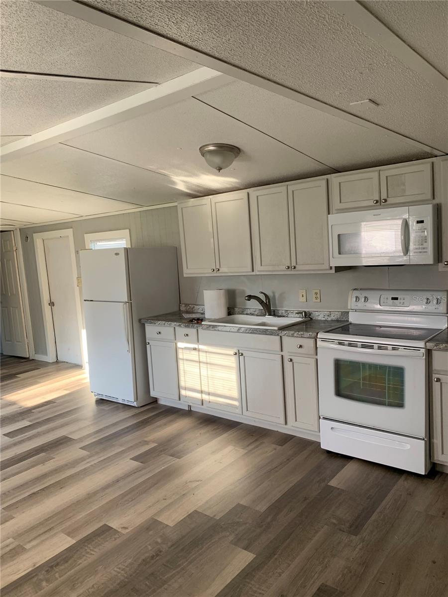 3245 E MAIN ST, LAKELAND, FL, 33801