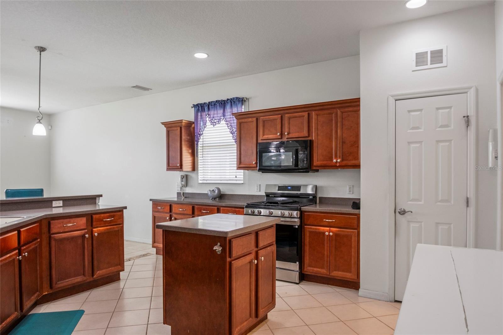 26712 AUGUSTA SPRINGS CIR, LEESBURG, FL, 34748