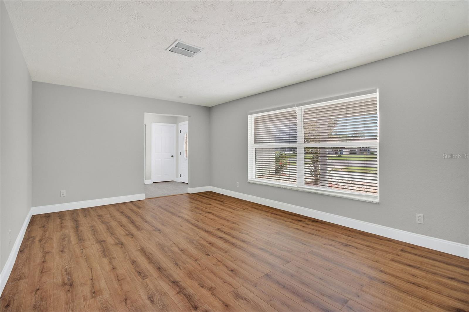 12050 7TH ST E, TREASURE ISLAND, FL, 33706
