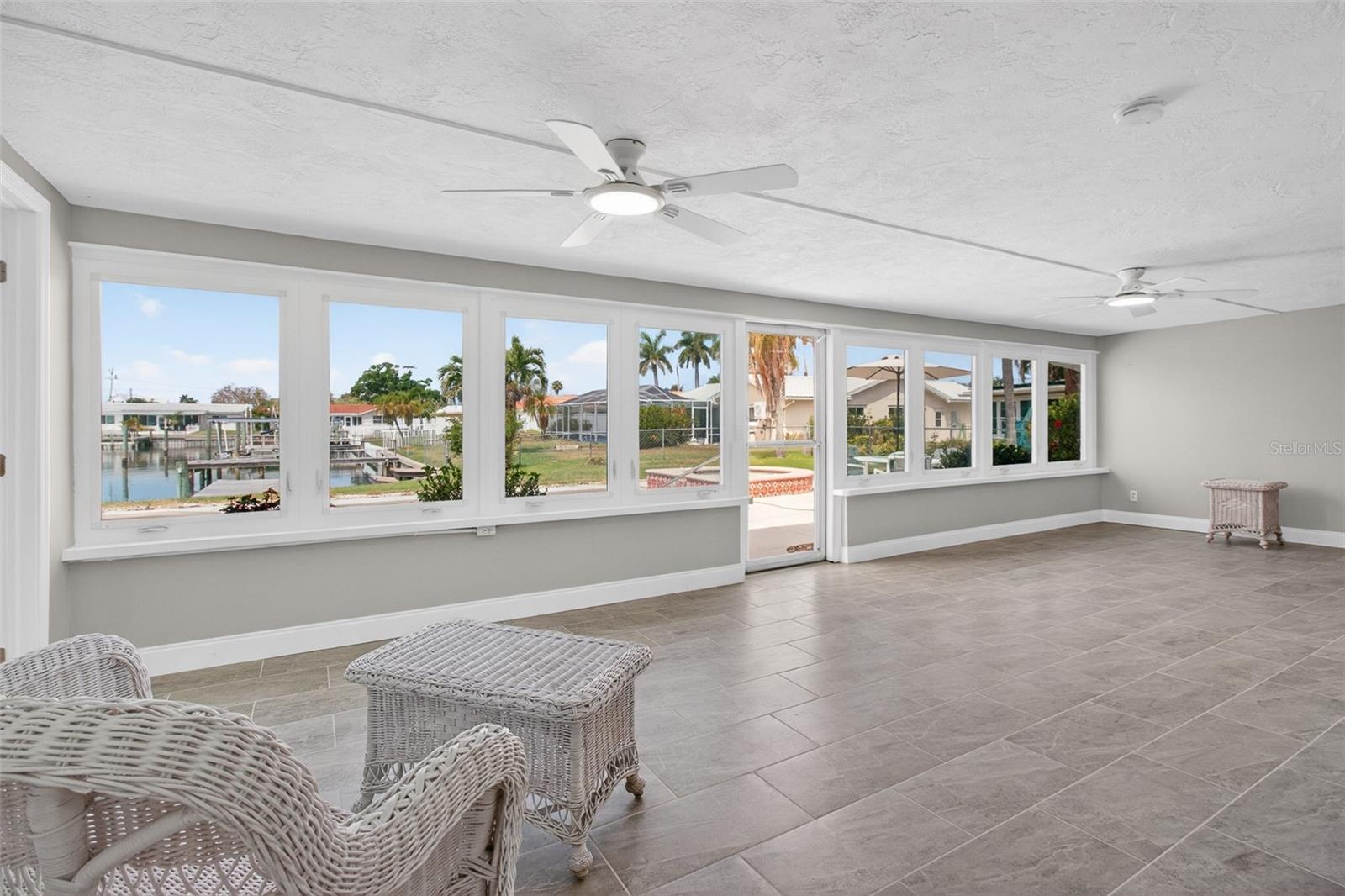 12050 7TH ST E, TREASURE ISLAND, FL, 33706
