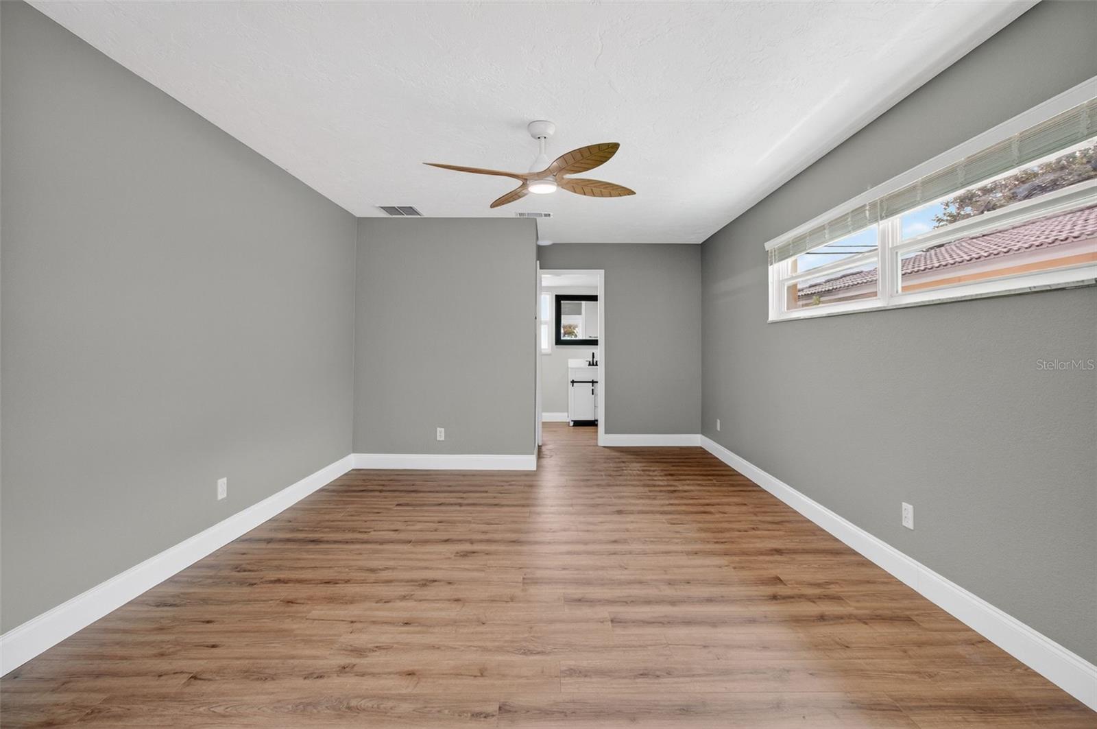 12050 7TH ST E, TREASURE ISLAND, FL, 33706