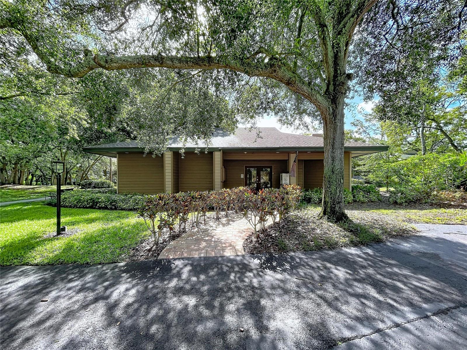 1006 LENNOX RD W #1006, PALM HARBOR, FL, 34683