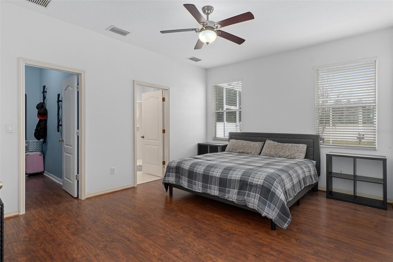 3922 LANGDRUM DR, WESLEY CHAPEL, FL, 33543