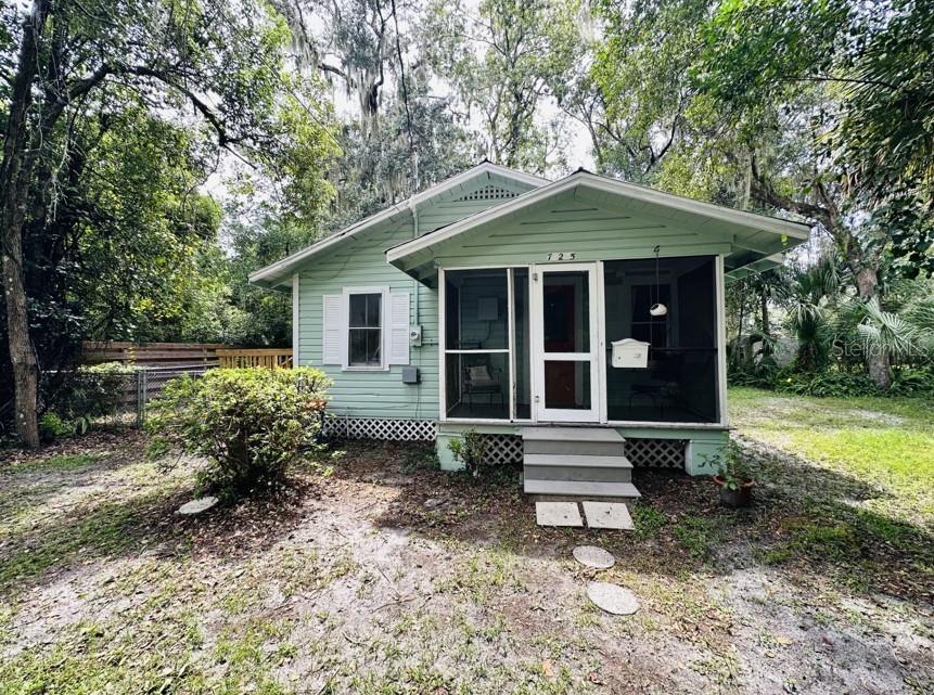 725 NE 5TH AVE, GAINESVILLE, FL, 32601