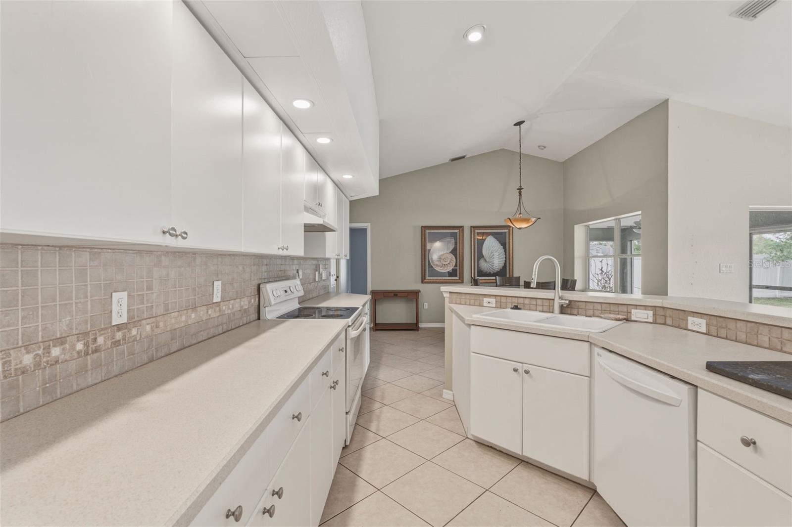 23244 SAFARI AVE, PORT CHARLOTTE, FL, 33954