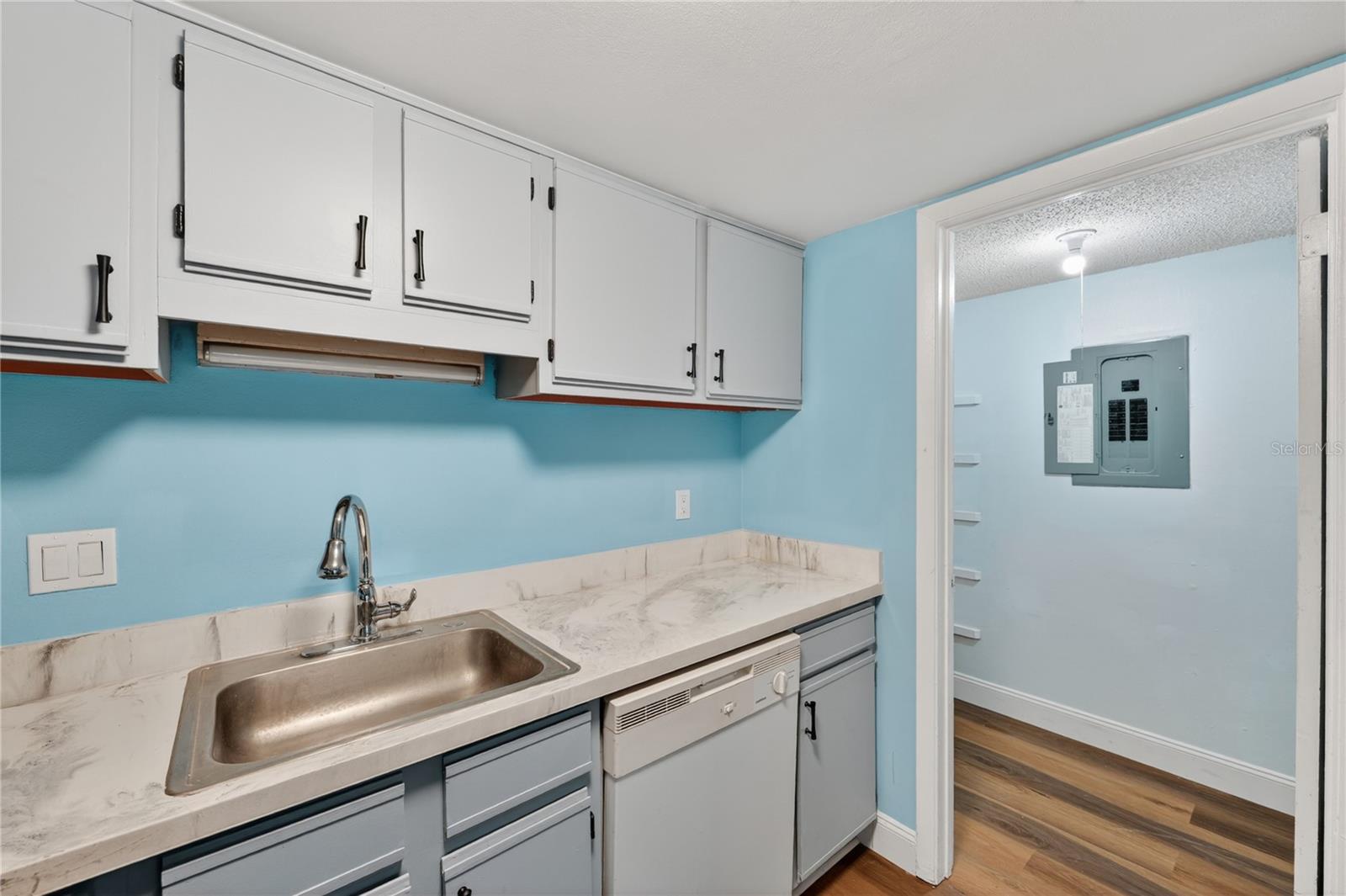 4205 S. SEMORAN BLVD #11, ORLANDO, FL, 32822