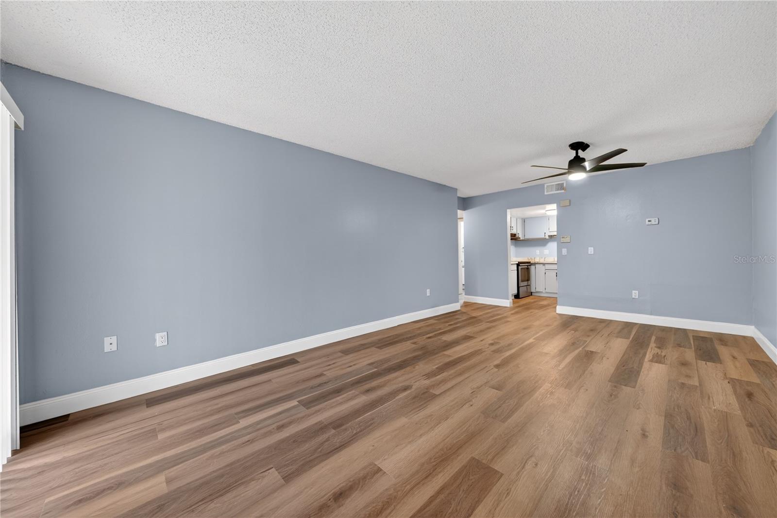 4205 S. SEMORAN BLVD #11, ORLANDO, FL, 32822