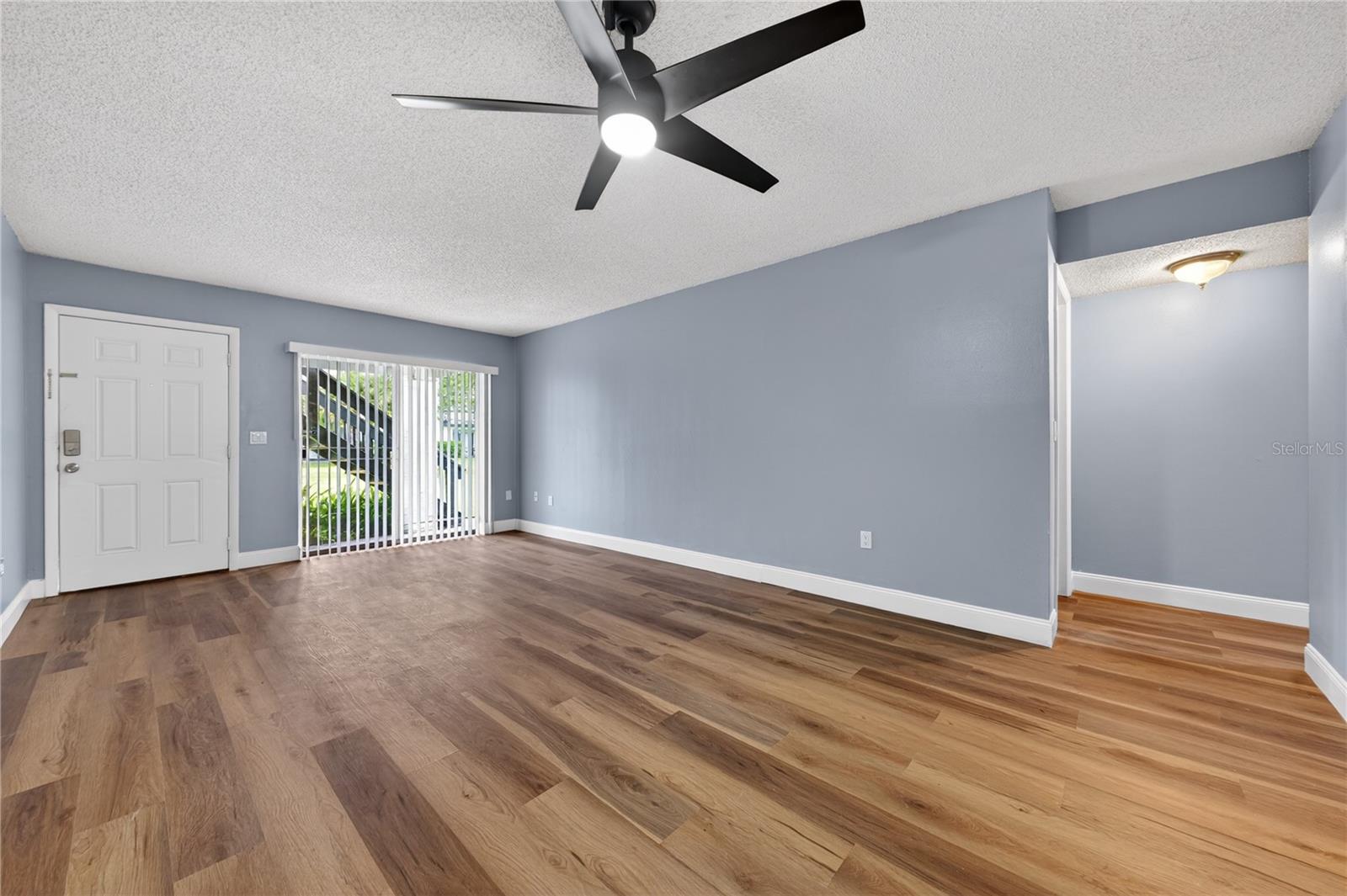 4205 S. SEMORAN BLVD #11, ORLANDO, FL, 32822