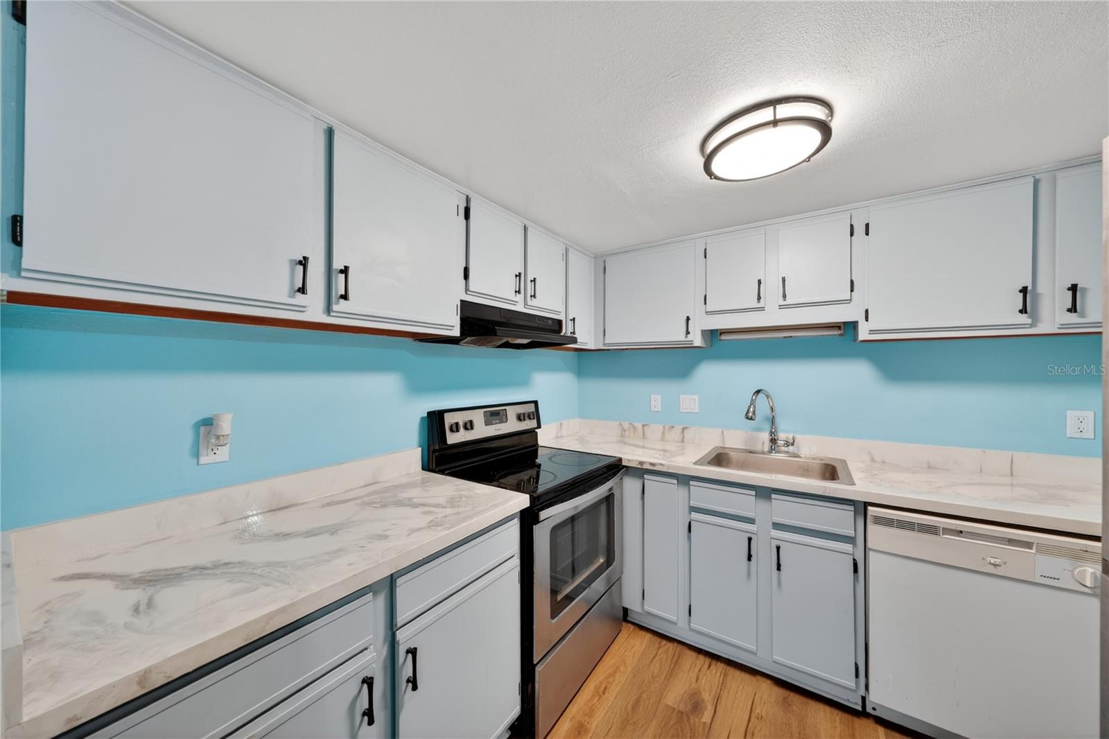 4205 S. SEMORAN BLVD #11, ORLANDO, FL, 32822