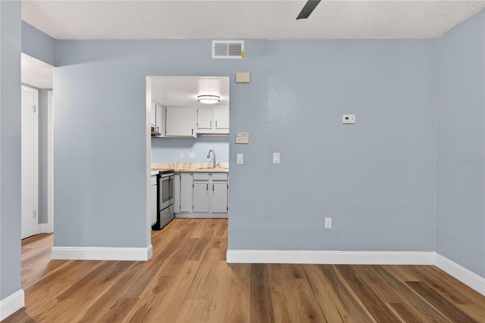 4205 S. SEMORAN BLVD #11, ORLANDO, FL, 32822