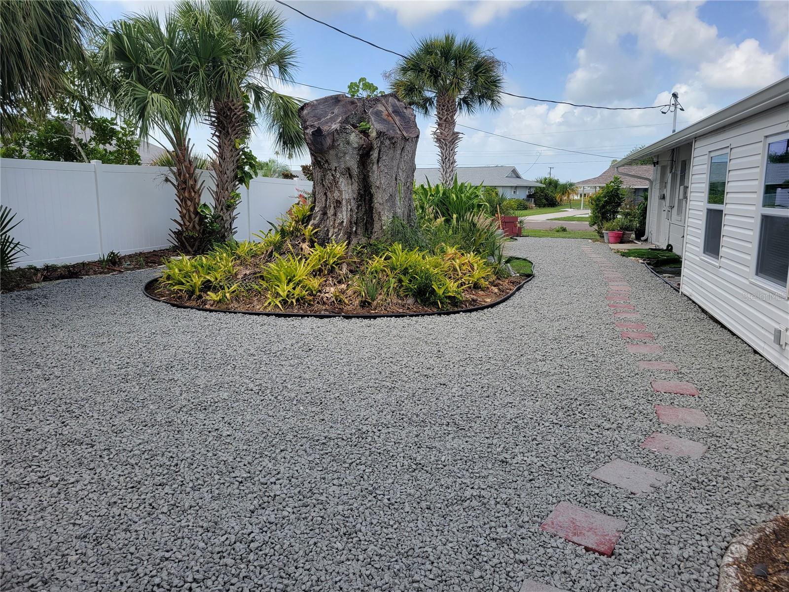 714 CYPRESS PL, SUN CITY CENTER, FL, 33573