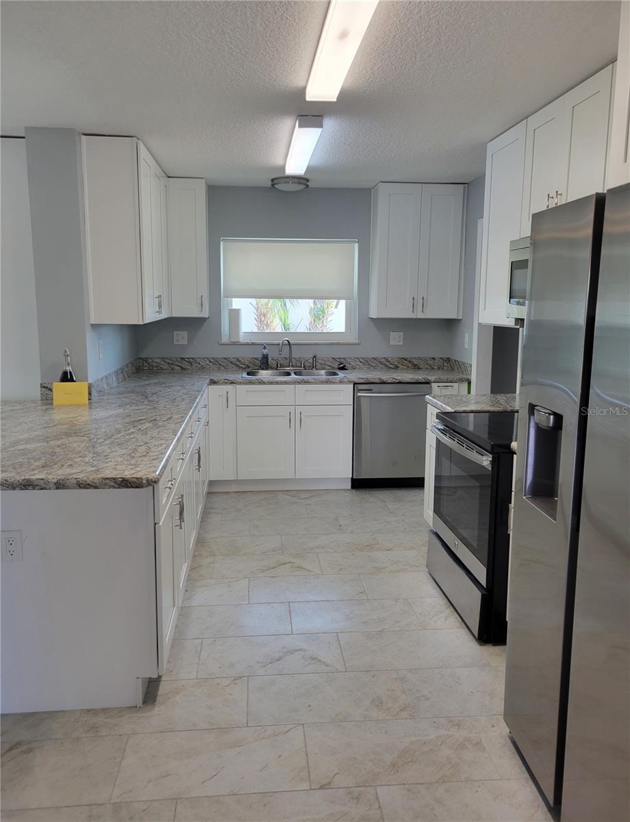 714 CYPRESS PL, SUN CITY CENTER, FL, 33573