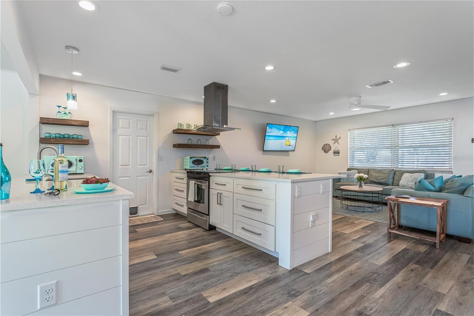 2572 JEFFERSON CIR, SARASOTA, FL, 34239