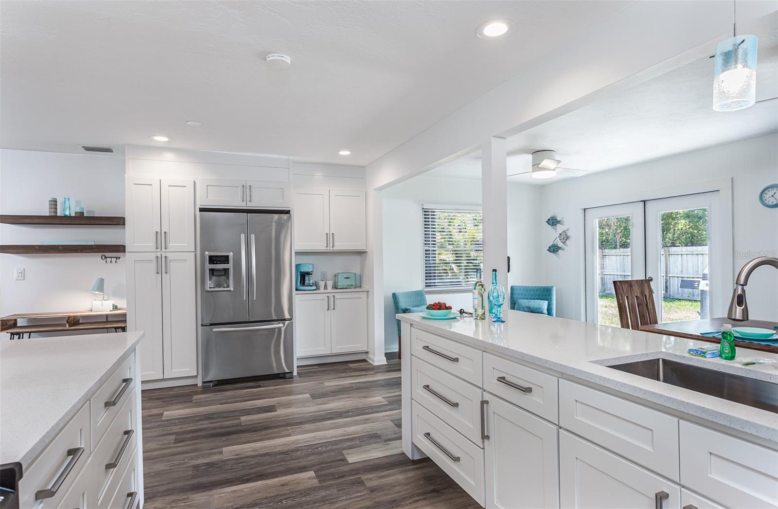 2572 JEFFERSON CIR, SARASOTA, FL, 34239