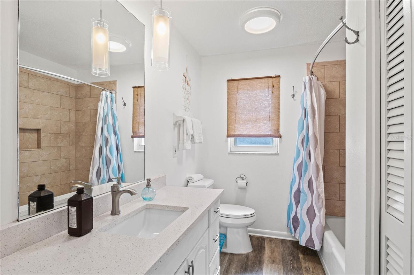 2572 JEFFERSON CIR, SARASOTA, FL, 34239
