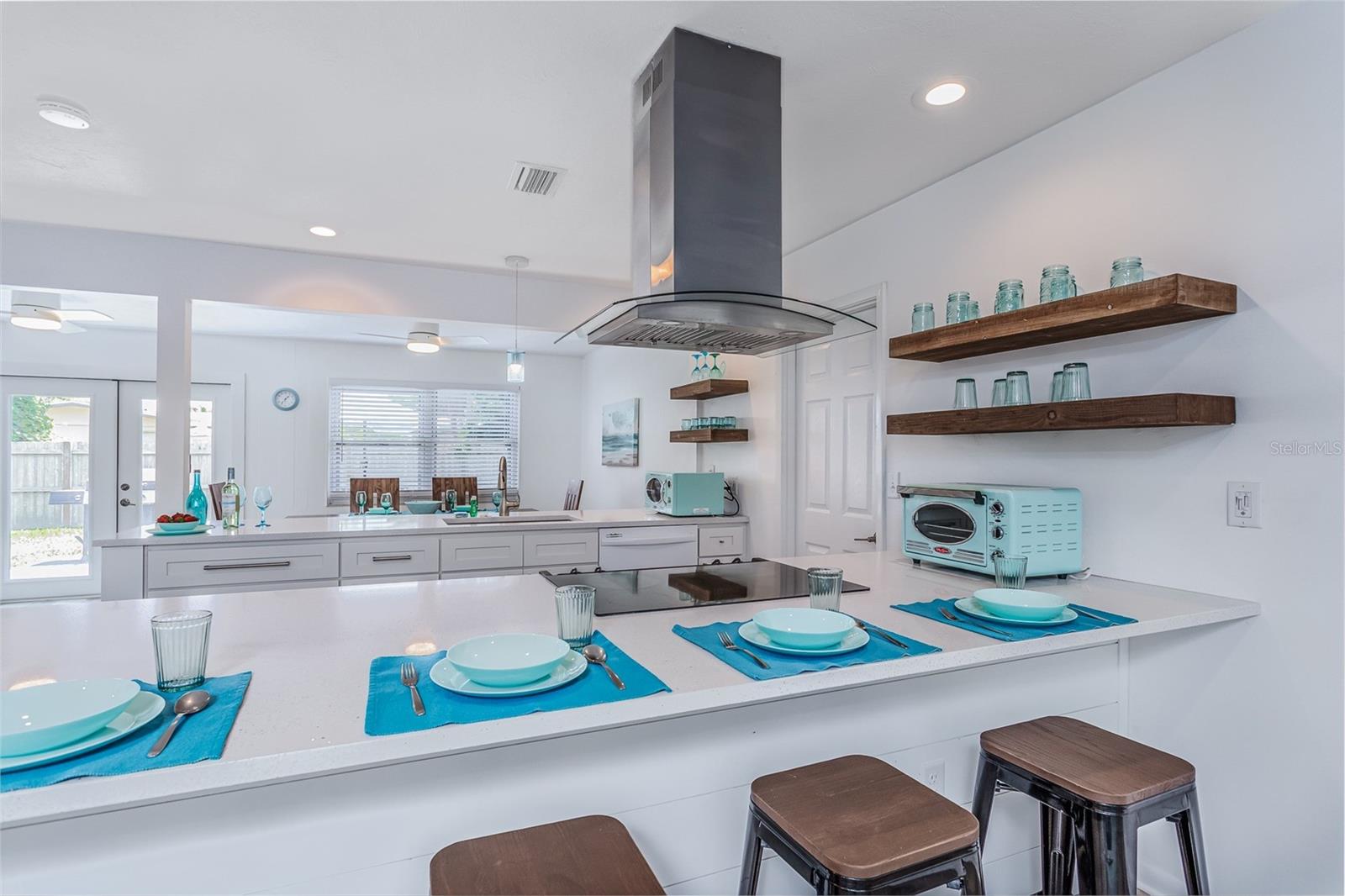 2572 JEFFERSON CIR, SARASOTA, FL, 34239