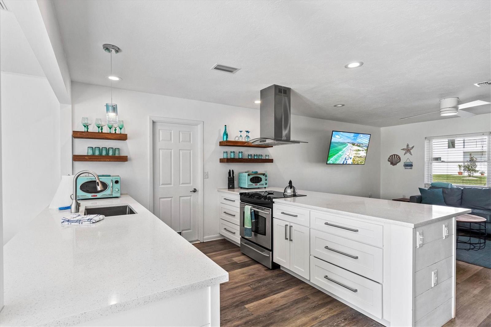 2572 JEFFERSON CIR, SARASOTA, FL, 34239