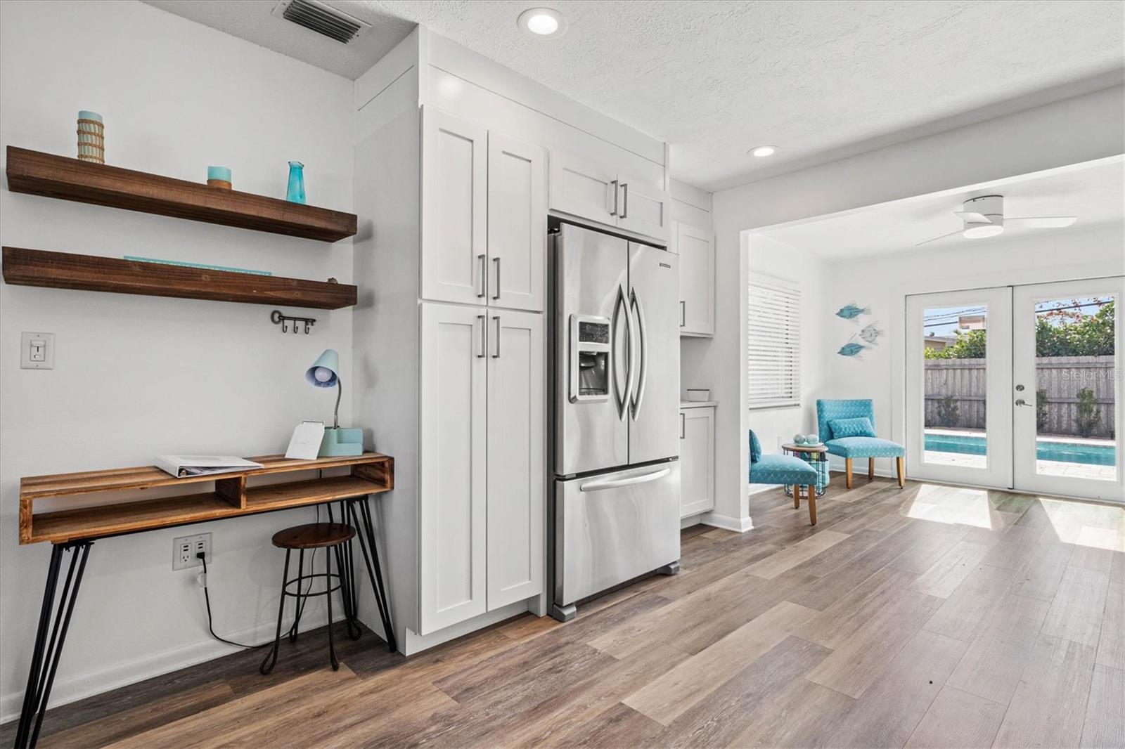 2572 JEFFERSON CIR, SARASOTA, FL, 34239